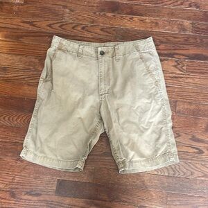OLD NAVY Men’s shorts | Size 32